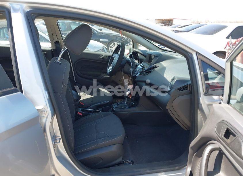 Photo 5 of 2019 Ford Fiesta SE (VIN 3FADP4EJ0KM148614)