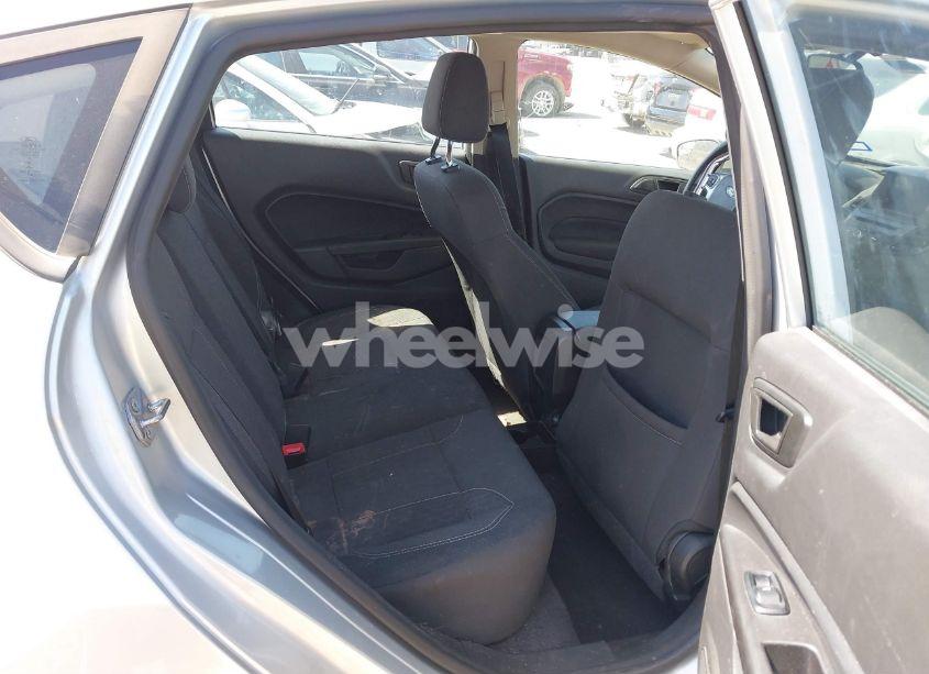 Photo 8 of 2019 Ford Fiesta SE (VIN 3FADP4EJ0KM148614)