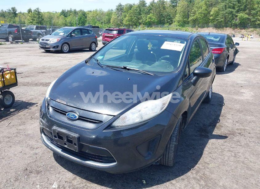 Photo 2 of 2011 Ford Fiesta SE (VIN 3FADP4EJ1BM156429)