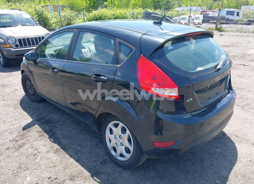 Photo 3 of 2011 Ford Fiesta SE (VIN 3FADP4EJ1BM156429)
