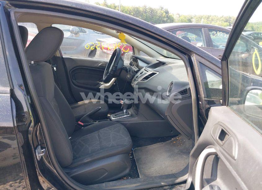 Photo 5 of 2011 Ford Fiesta SE (VIN 3FADP4EJ1BM156429)