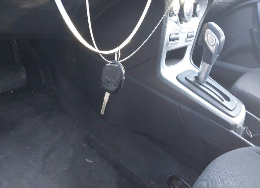 Photo 11 of 2014 Ford Fiesta SE (VIN 3FADP4EJ1EM102763)