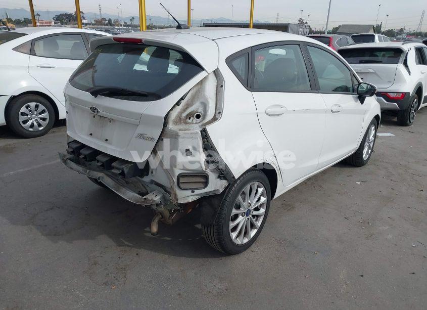 Photo 4 of 2014 Ford Fiesta SE (VIN 3FADP4EJ1EM201096)