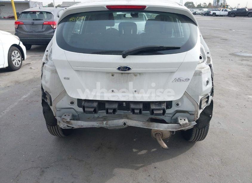Photo 6 of 2014 Ford Fiesta SE (VIN 3FADP4EJ1EM201096)