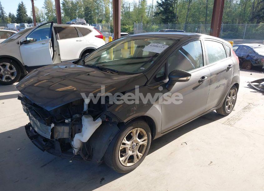 Photo 2 of 2016 Ford Fiesta SE (VIN 3FADP4EJ1GM108307)