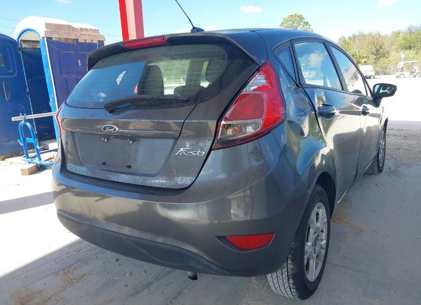 Photo 4 of 2016 Ford Fiesta SE (VIN 3FADP4EJ1GM112261)