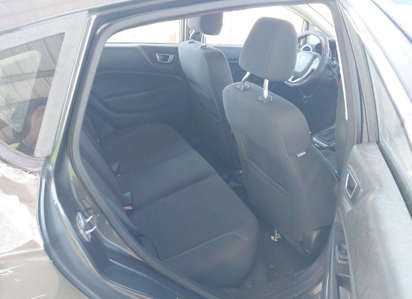 Photo 8 of 2016 Ford Fiesta SE (VIN 3FADP4EJ1GM112261)