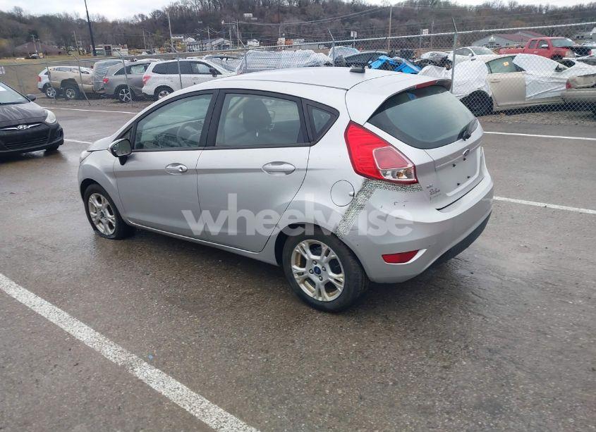Photo 3 of 2016 Ford Fiesta SE (VIN 3FADP4EJ1GM136625)