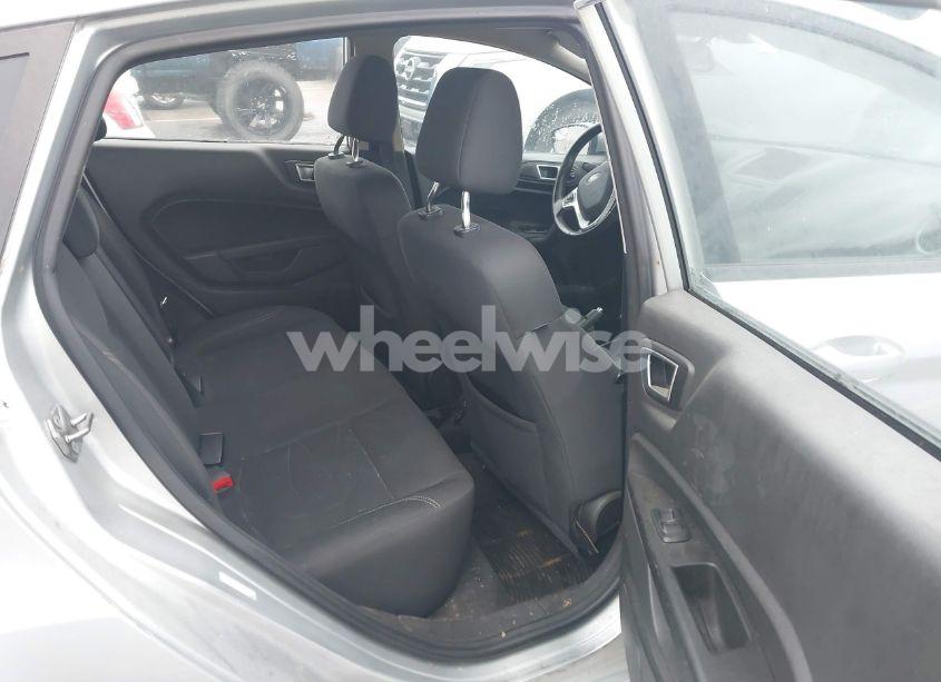 Photo 8 of 2016 Ford Fiesta SE (VIN 3FADP4EJ1GM136625)