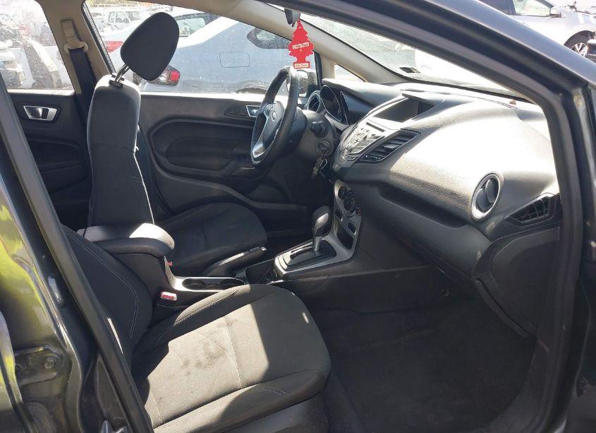 Photo 5 of 2016 Ford Fiesta SE (VIN 3FADP4EJ1GM158267)