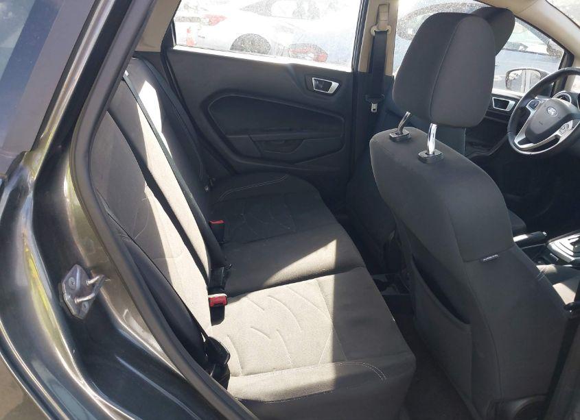 Photo 8 of 2016 Ford Fiesta SE (VIN 3FADP4EJ1GM158267)