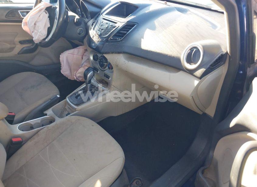 Photo 5 of 2016 Ford Fiesta SE (VIN 3FADP4EJ1GM193035)