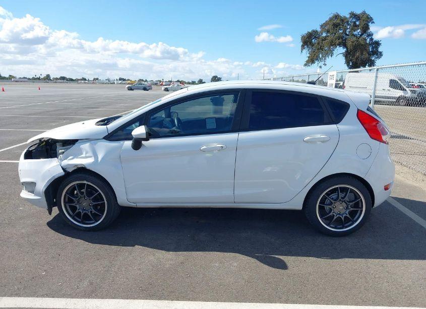 Photo 15 of 2018 Ford Fiesta SE (VIN 3FADP4EJ1JM132694)