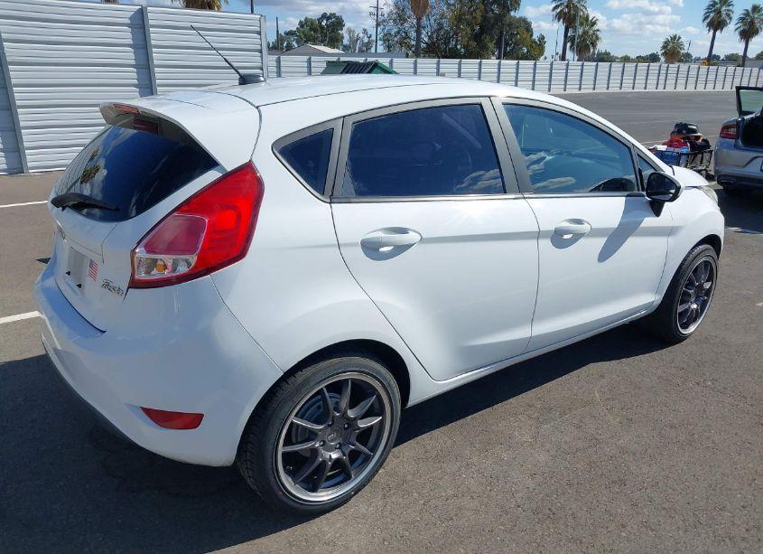 Photo 4 of 2018 Ford Fiesta SE (VIN 3FADP4EJ1JM132694)