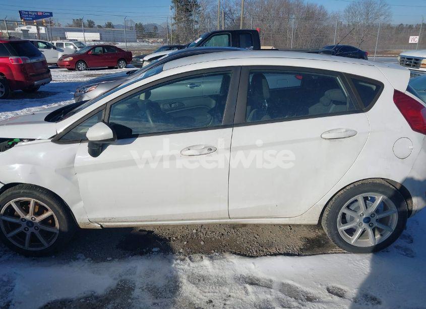 Photo 14 of 2019 Ford Fiesta SE (VIN 3FADP4EJ1KM134222)