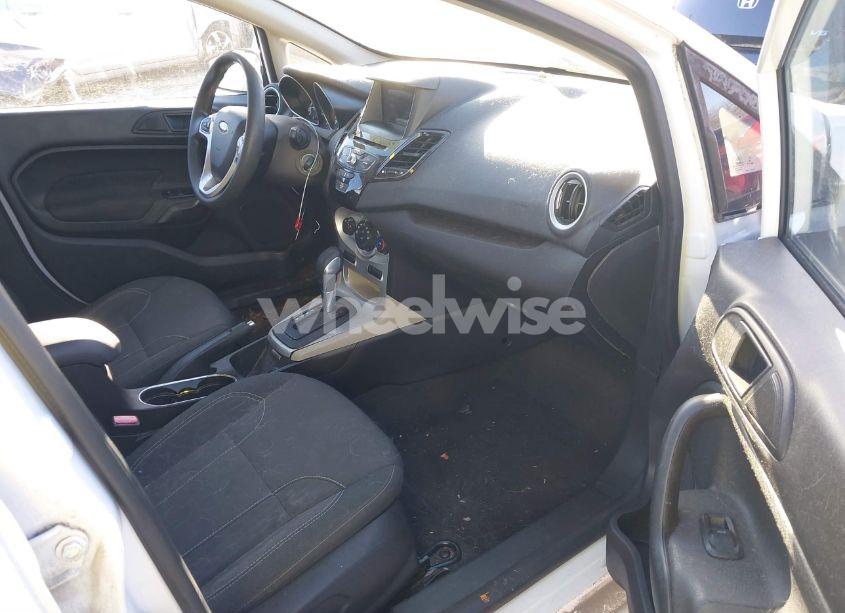 Photo 5 of 2019 Ford Fiesta SE (VIN 3FADP4EJ1KM134222)