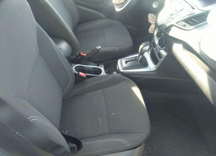 Photo 5 of 2019 Ford Fiesta SE (VIN 3FADP4EJ1KM144653)