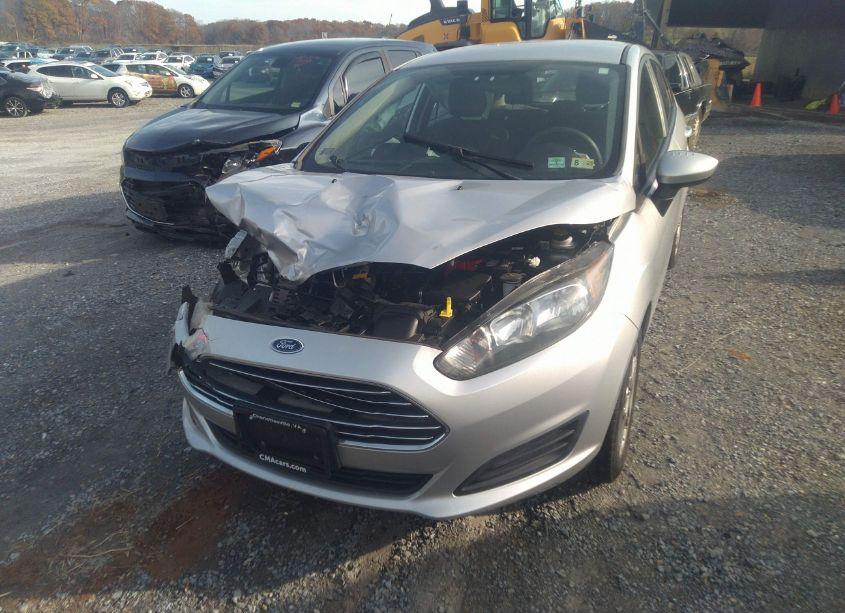 Photo 6 of 2019 Ford Fiesta SE (VIN 3FADP4EJ1KM144653)