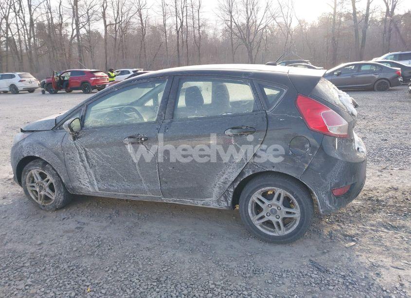 Photo 14 of 2019 Ford Fiesta SE (VIN 3FADP4EJ1KM154082)