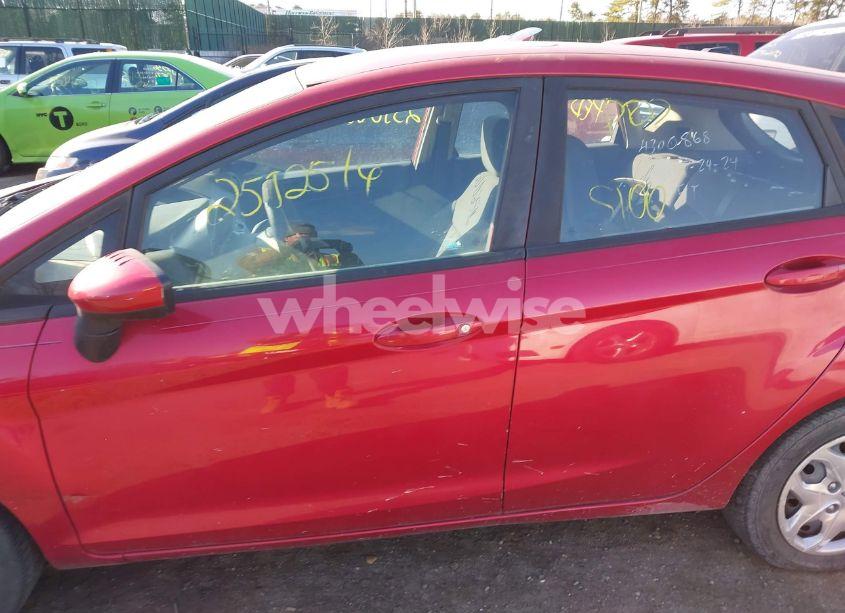 Photo 6 of 2011 Ford Fiesta SE (VIN 3FADP4EJ2BM166600)