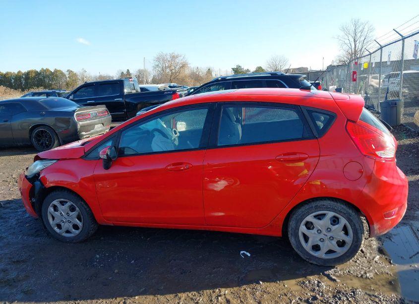 Photo 14 of 2013 Ford Fiesta SE (VIN 3FADP4EJ2DM118968)