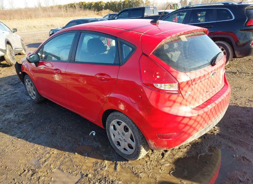 Photo 3 of 2013 Ford Fiesta SE (VIN 3FADP4EJ2DM118968)