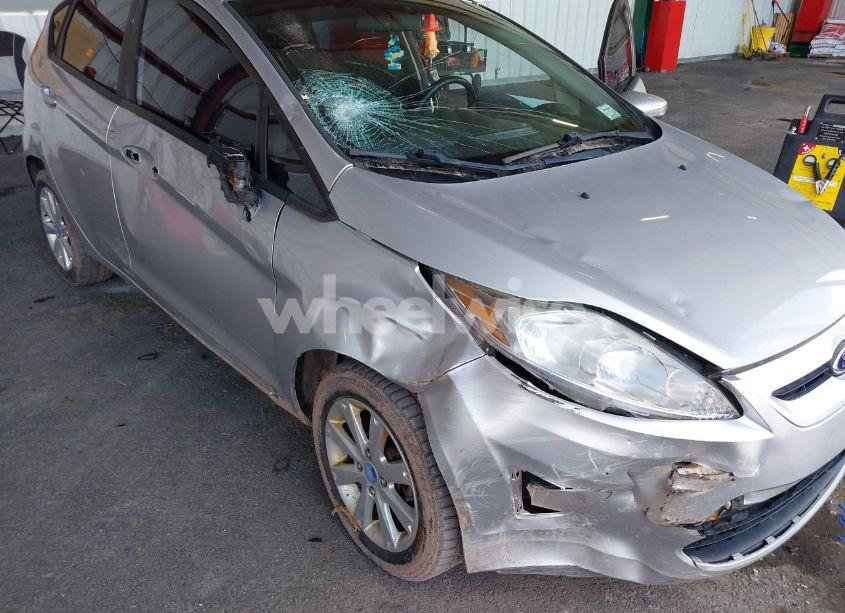 Photo 6 of 2013 Ford Fiesta SE (VIN 3FADP4EJ2DM173842)
