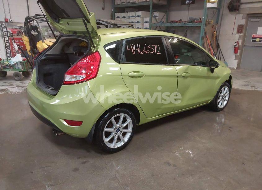 Photo 4 of 2013 Ford Fiesta SE (VIN 3FADP4EJ2DM202305)