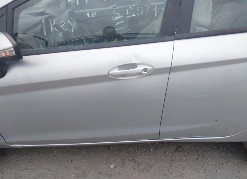 Photo 15 of 2014 Ford Fiesta SE (VIN 3FADP4EJ2EM103081)