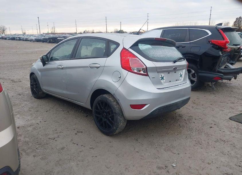 Photo 3 of 2014 Ford Fiesta SE (VIN 3FADP4EJ2EM103081)