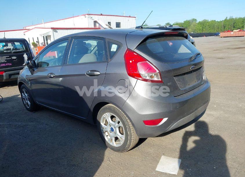 Photo 3 of 2014 Ford Fiesta SE (VIN 3FADP4EJ2EM120513)