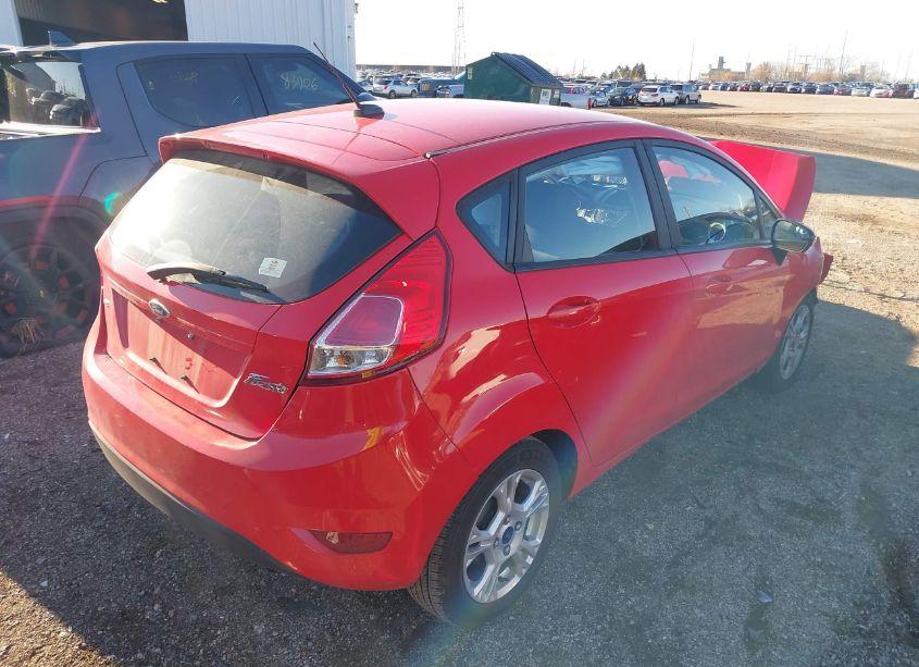 Photo 4 of 2015 Ford Fiesta SE (VIN 3FADP4EJ2FM171530)