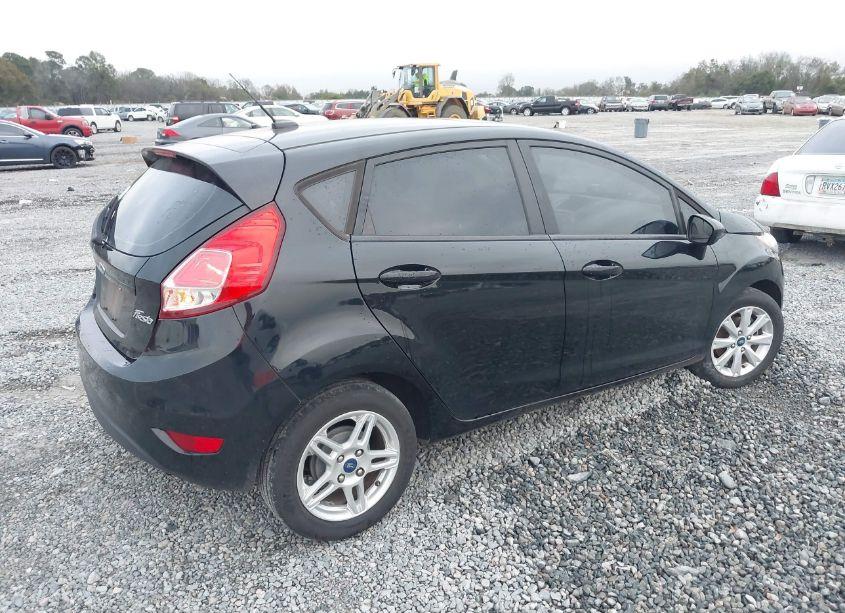 Photo 4 of 2017 Ford Fiesta SE (VIN 3FADP4EJ2HM116837)