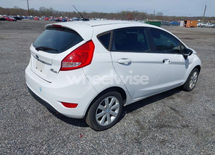 Photo 4 of 2011 Ford Fiesta SE (VIN 3FADP4EJ3BM231633)