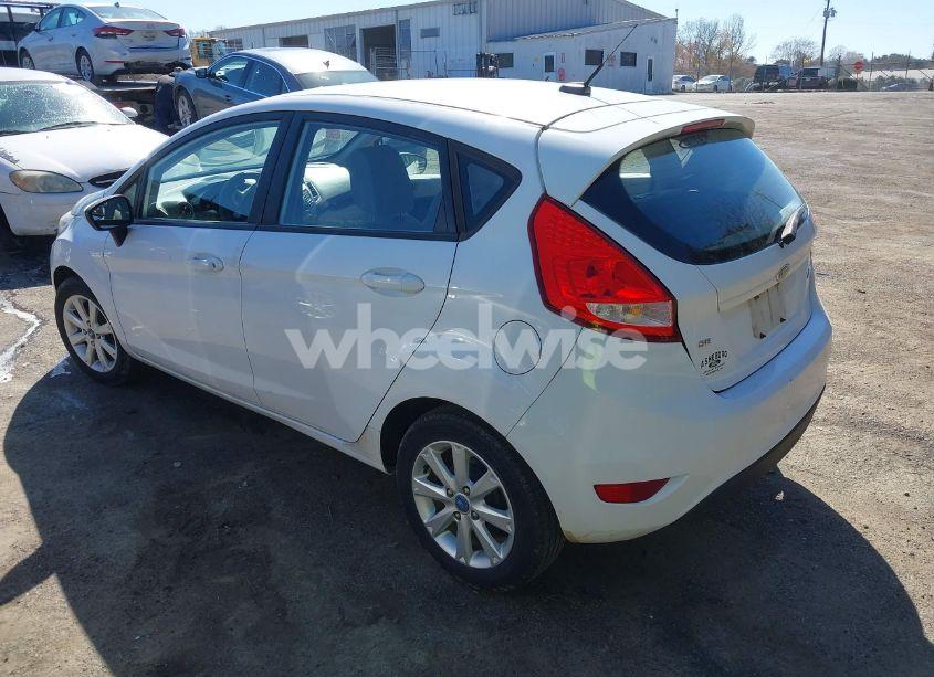 Photo 3 of 2011 Ford Fiesta SE (VIN 3FADP4EJ3BM231843)