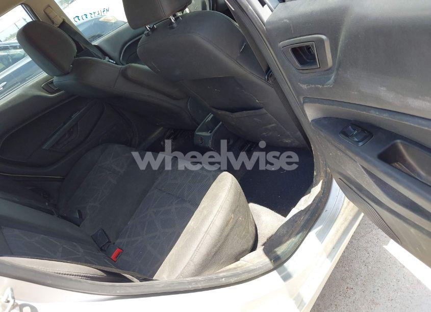 Photo 8 of 2013 Ford Fiesta SE (VIN 3FADP4EJ3DM107669)