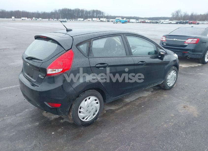 Photo 4 of 2013 Ford Fiesta SE (VIN 3FADP4EJ3DM164955)