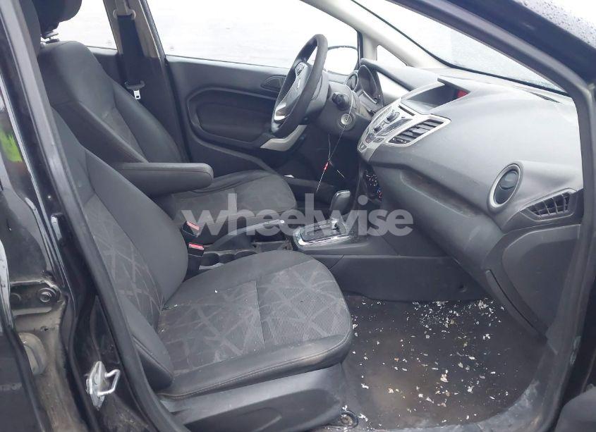 Photo 5 of 2013 Ford Fiesta SE (VIN 3FADP4EJ3DM164955)