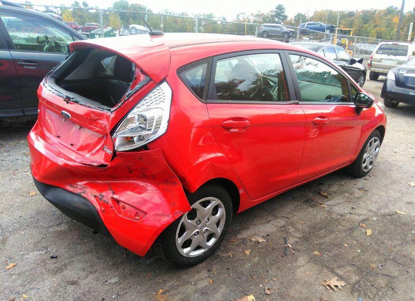 Photo 4 of 2013 Ford Fiesta SE (VIN 3FADP4EJ3DM182615)