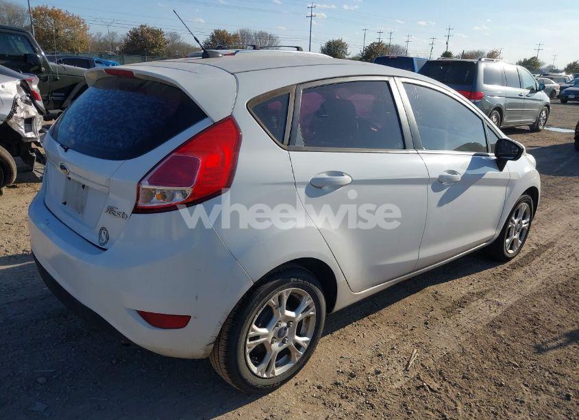 Photo 4 of 2014 Ford Fiesta SE (VIN 3FADP4EJ3EM190327)