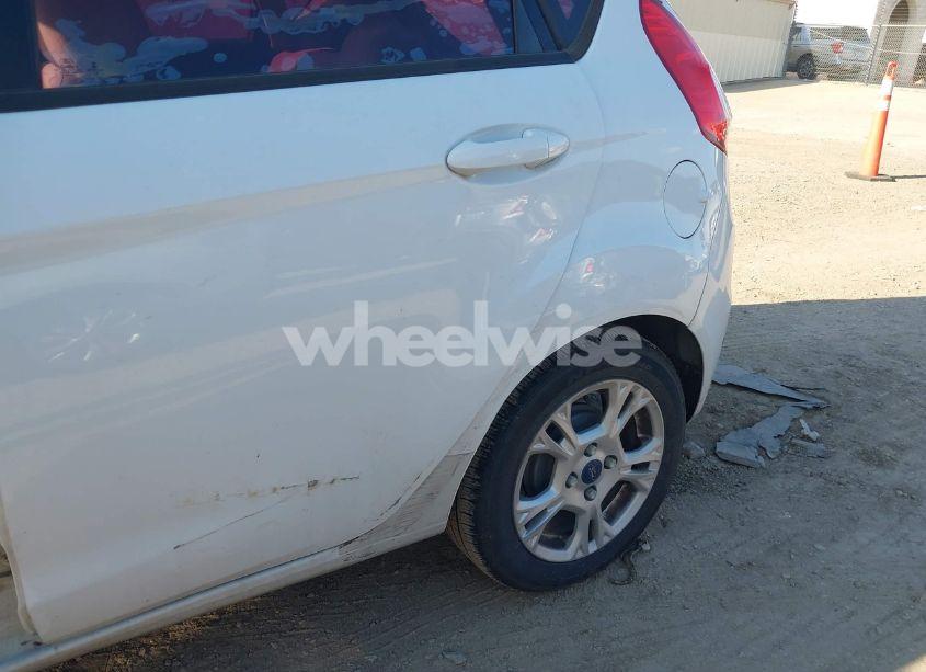 Photo 6 of 2014 Ford Fiesta SE (VIN 3FADP4EJ3EM190327)