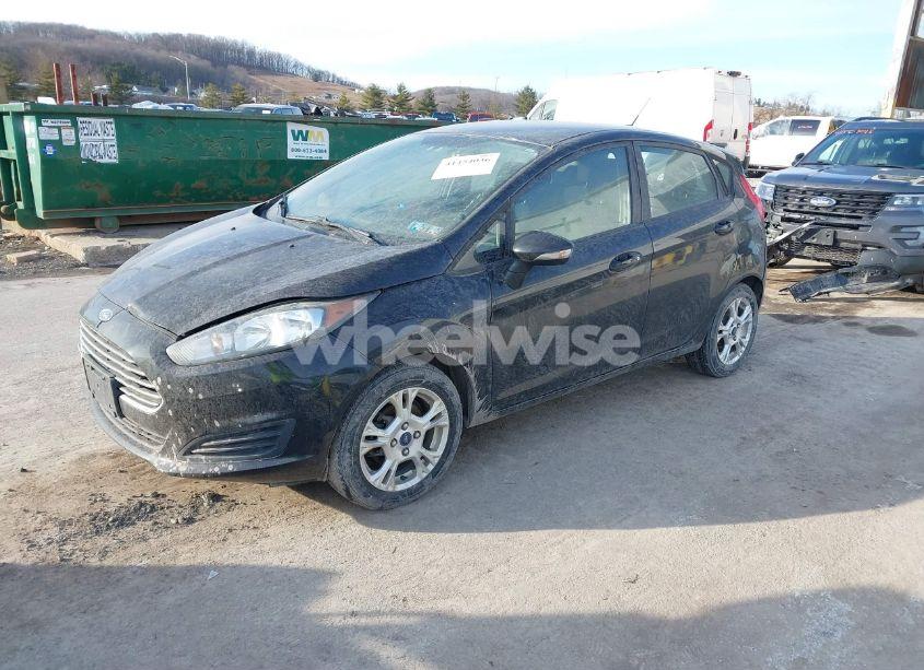 Photo 2 of 2014 Ford Fiesta SE (VIN 3FADP4EJ3EM195253)