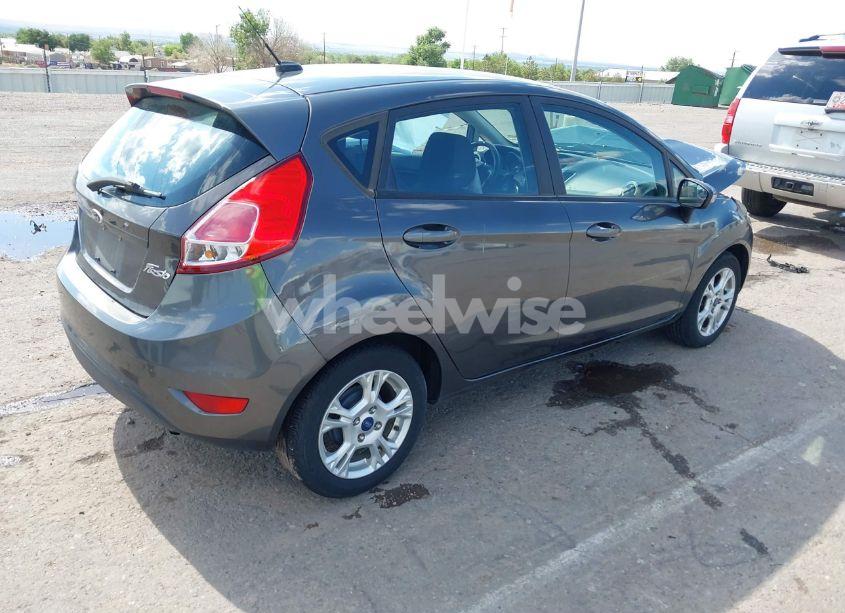 Photo 4 of 2015 Ford Fiesta SE (VIN 3FADP4EJ3FM190412)