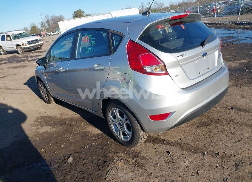 Photo 3 of 2016 Ford Fiesta SE (VIN 3FADP4EJ3GM150879)