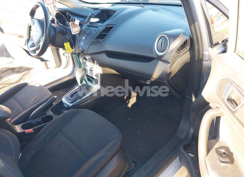 Photo 5 of 2016 Ford Fiesta SE (VIN 3FADP4EJ3GM150879)