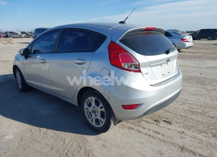 Photo 3 of 2016 Ford Fiesta SE (VIN 3FADP4EJ3GM155189)