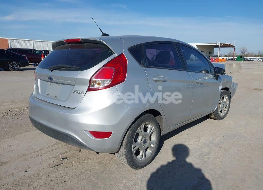 Photo 4 of 2016 Ford Fiesta SE (VIN 3FADP4EJ3GM155189)