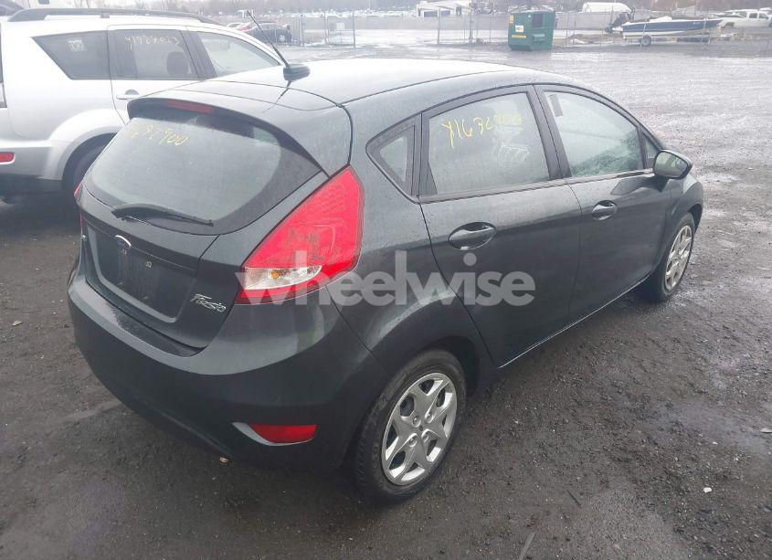 Photo 4 of 2011 Ford Fiesta SE (VIN 3FADP4EJ4BM239868)
