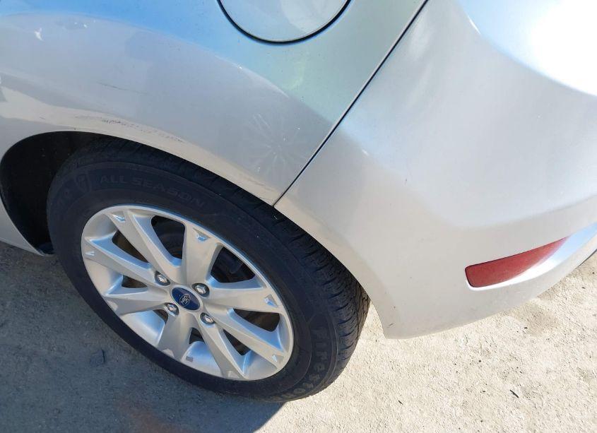 Photo 6 of 2013 Ford Fiesta SE (VIN 3FADP4EJ4DM149879)