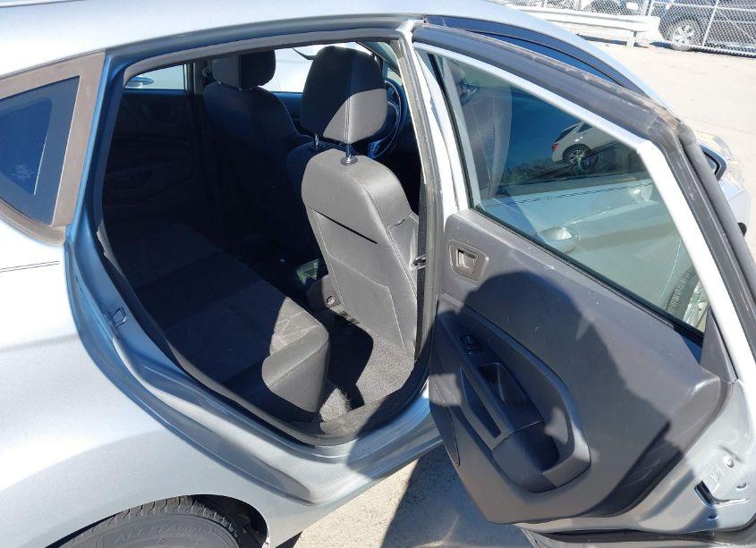 Photo 8 of 2013 Ford Fiesta SE (VIN 3FADP4EJ4DM149879)